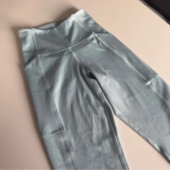 Girlfriend Collective Compressive Pocket blue Legging - Picture 5 of 9